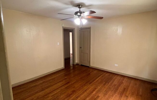 3 beds, 1 bath, $1,049