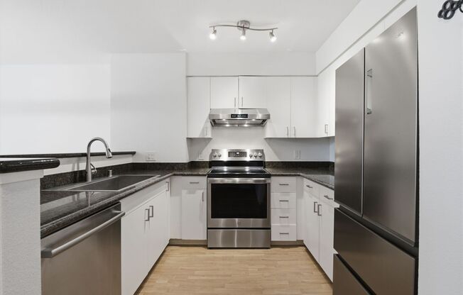 8100 OCEAVIEW TERRACE