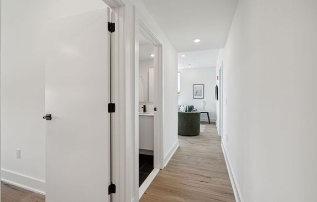 2 beds, 2 baths, 1,000 sqft, $1,795, Unit 203