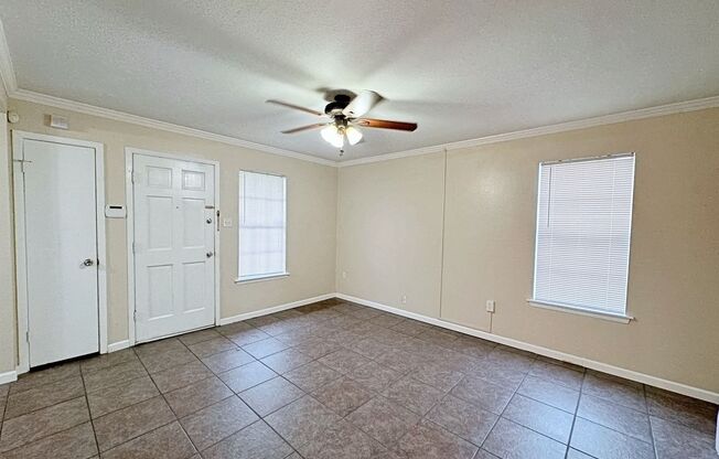 2 beds, 1.5 baths, $1,000