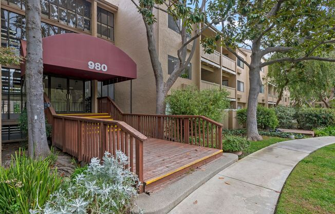 1 bedroom 1 bath condo in heart of Silicon Valley.