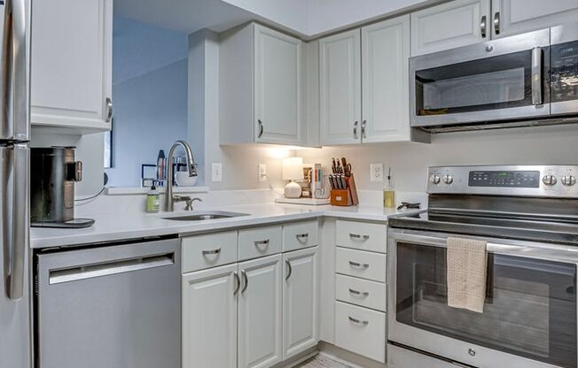 Update Old Town Condo Next to Metro
