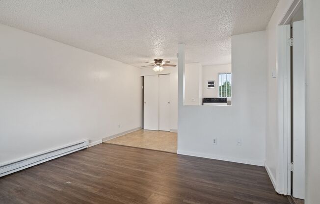 1 bed, 1 bath, 500 sqft, $1,195, Unit 44