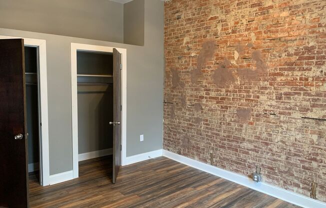 6855 Penn
