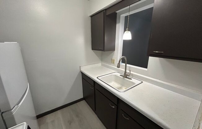 Studio, 1 bath, $875, Unit 320
