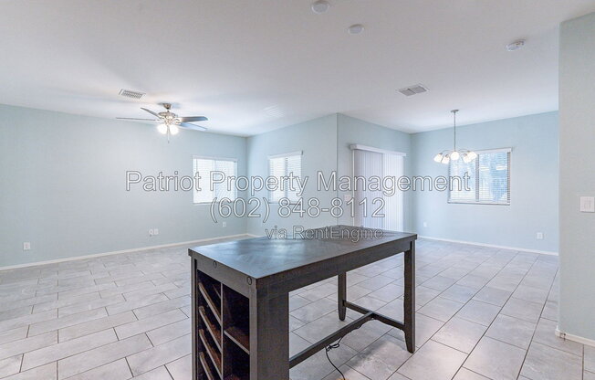 3 beds, 2 baths, 1,364 sqft, $1,900