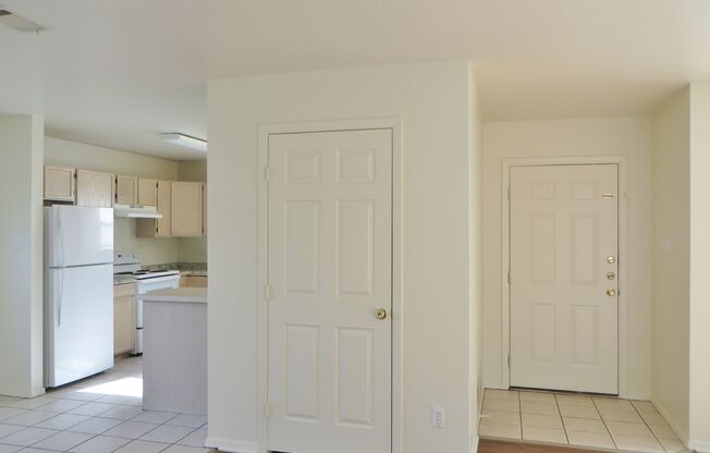 2 Bedroom 2 Bathroom Unit In Georgetown