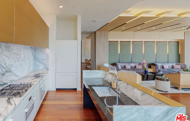 2 beds, 2 baths, 1,290 sqft, $4,900, Unit 2608