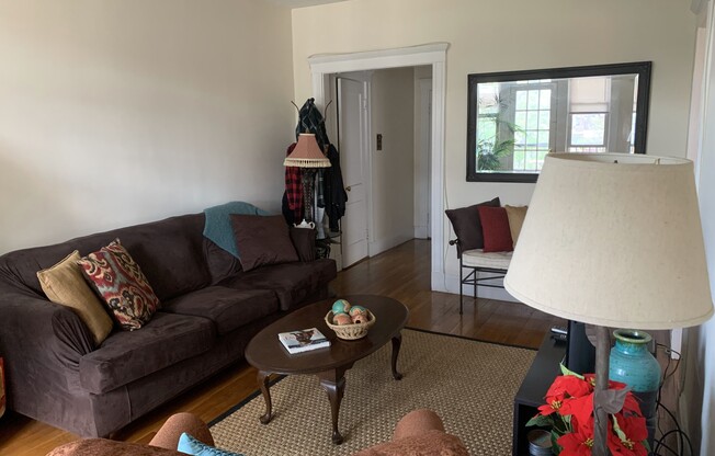 15 MELVIN AVE