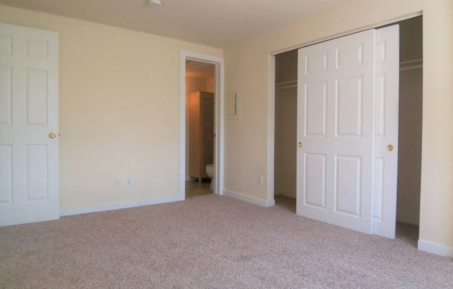 2 beds, 1.5 baths, $1,995, Unit 5