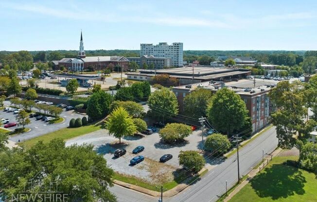 1 bed, 1 bath, 600 sqft, $895, Unit 305- Income Restricted 80% AMI