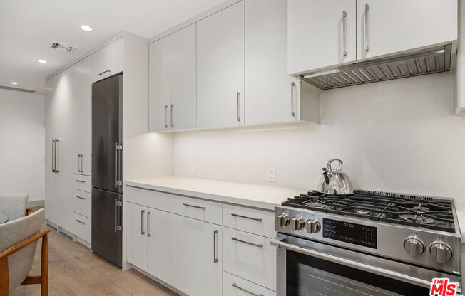 2 beds, 2 baths, 1,160 sqft, $5,395, Unit 107