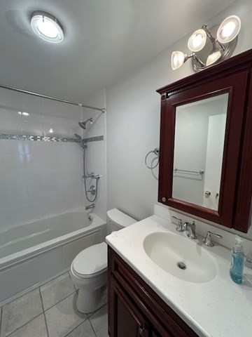 3 KENMAR DR