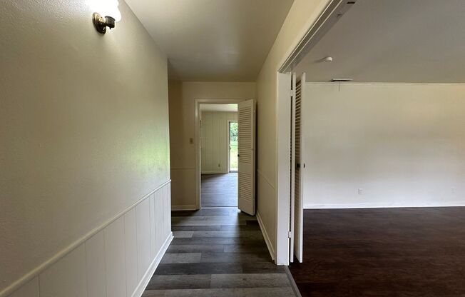 Beautiful 3 Bed 2 Bath in the Heart of Tyler!