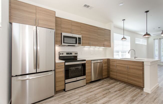 Studio, 1 bath, 645 sqft, $1,579, Unit 1420-2