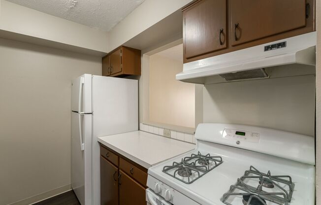 2 beds, 1.5 baths, $1,350, Unit 411 E Buttles Ave Apt. K