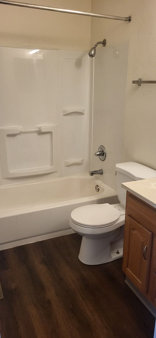 1 bed, 1 bath, 650 sqft, $785, Unit 4072-3