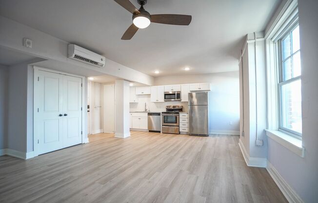 1 bed, 1 bath, 474 sqft, $1,425, Unit 409