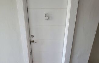 851 SW 4 ST