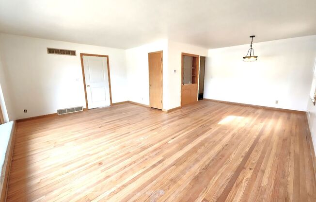 Lease only - 4272 N 91st Street