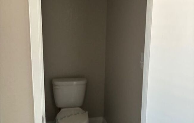 2 beds, 2 baths, 1,085 sqft, $1,356, Unit CA 1330-221