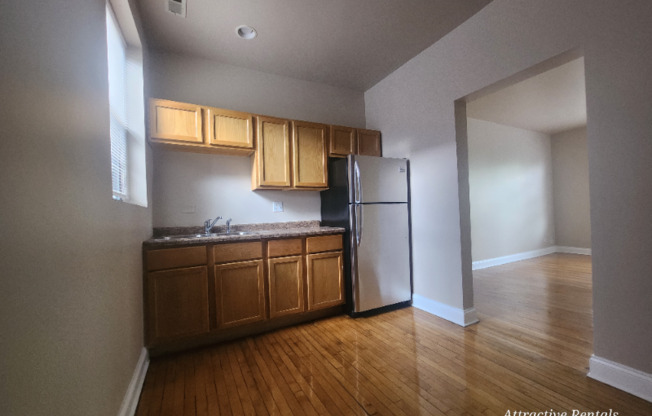49 E MARQUETTE RD