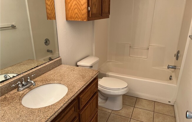 15525 PALMIRA AVE