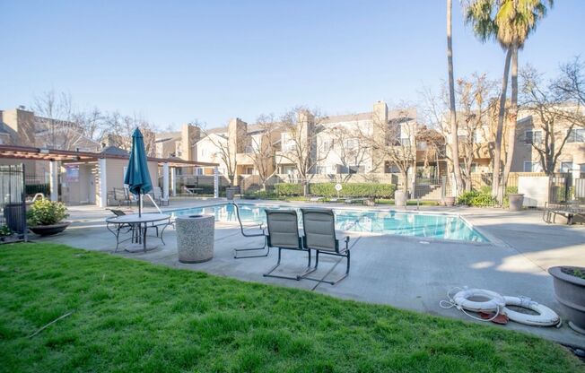 For Rent: 1019 Dornajo Way #160 Sacramento, CA 95825