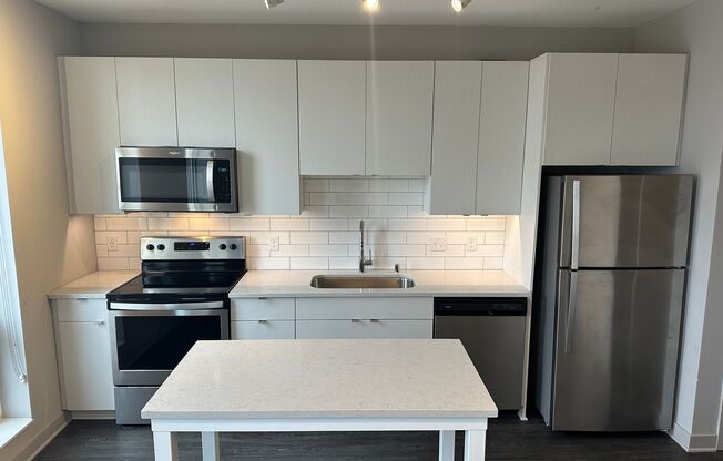 1 bed, 1 bath, 540 sqft, $1,795, Unit 301