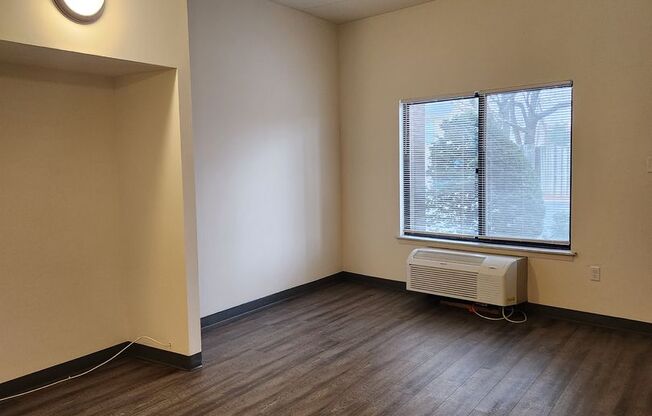 Studio, 1 bath, 384 sqft, $875, Unit FR31003