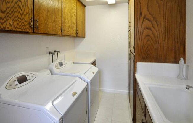 2 beds, 2.5 baths, $2,900