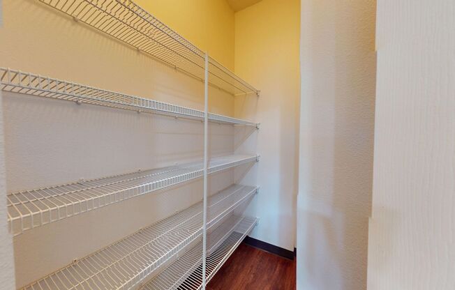 2 beds, 2.5 baths, 1,264 sqft, $2,400, Unit 2010