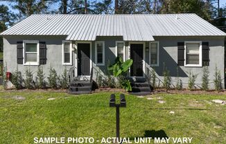 Updated 2 Bedroom Jacksonville Heights Apartment