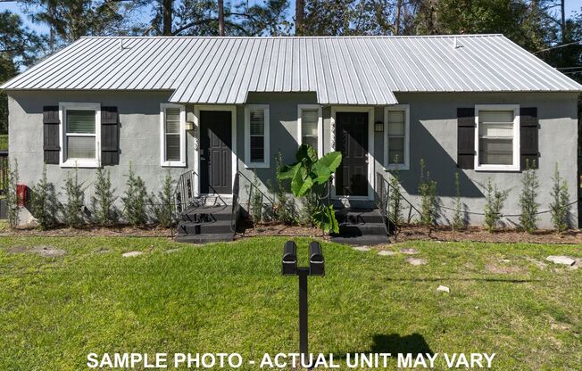 Updated 2 Bedroom Jacksonville Heights Apartment