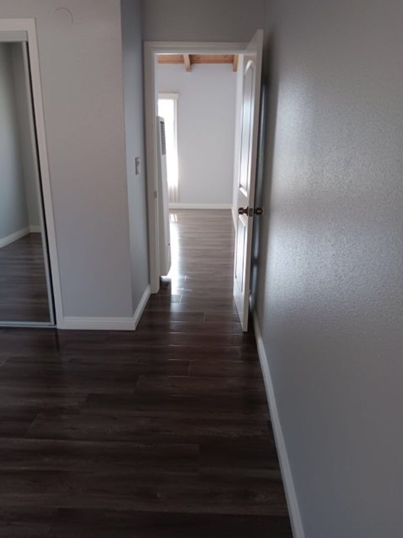 1 bed, 1 bath, $1,650, Unit K