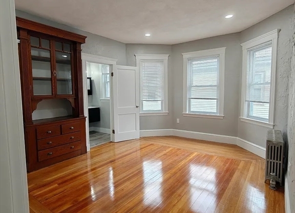 830 FELLSWAY