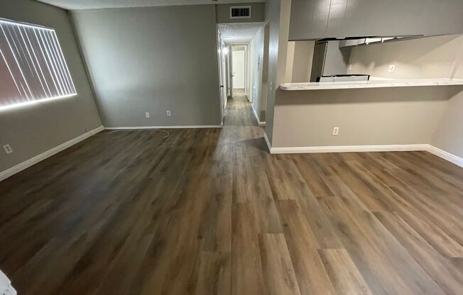2 beds, 2 baths, 914 sqft, $1,650, Unit 402