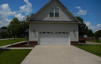 4 beds, 2.5 baths, $1,500