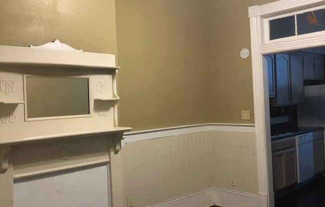 DOWNTOWN 3 BEDROOM!