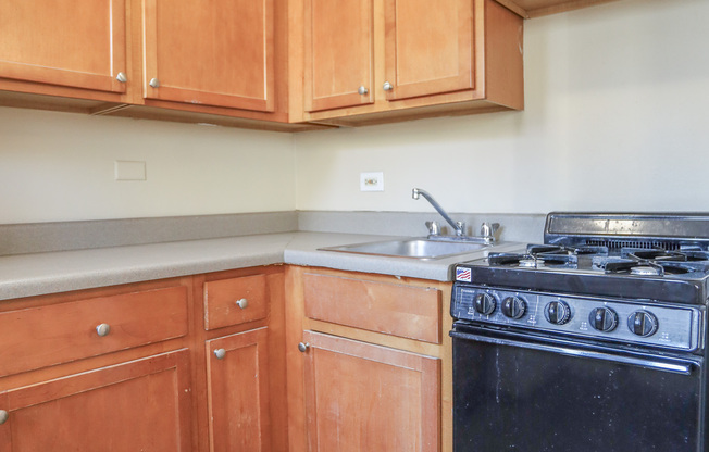 5214 South Woodlawn Ave.