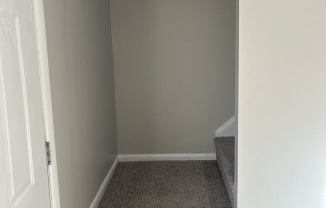 2 beds, 1.5 baths, 1,100 sqft, $1,099, Unit 706-C