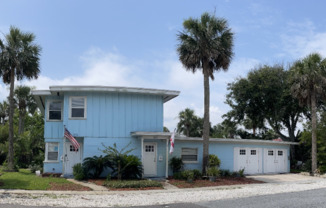 301 OLEANDER ST