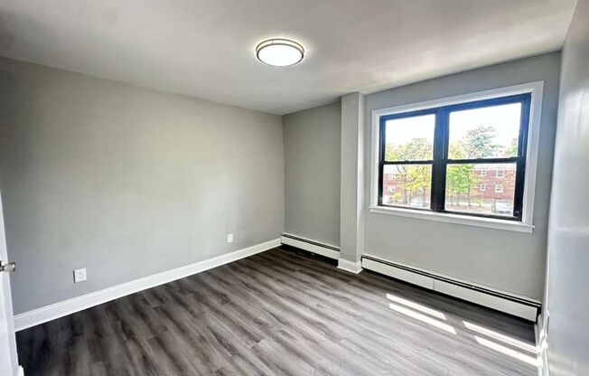1 bed, 1 bath, 750 sqft, $1,825, Unit Apt 2J