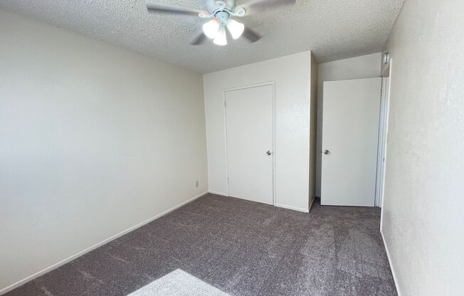 2 beds, 1 bath, $1,300, Unit 1100 E 17th St Apt 42