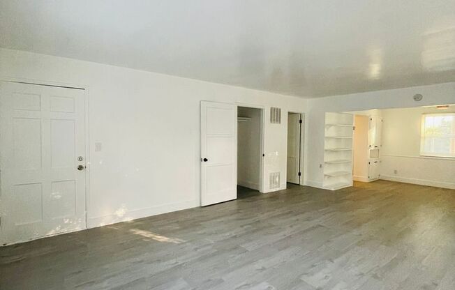 1 bed, 1 bath, $2,295, Unit 405-18