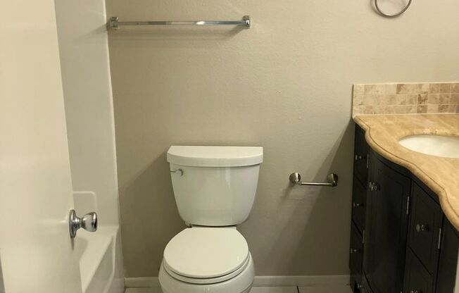 1 bed, 1 bath, $1,350, Unit # 259