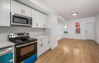 Port Richmond 3bd/2.5bth w/ Patio and Den