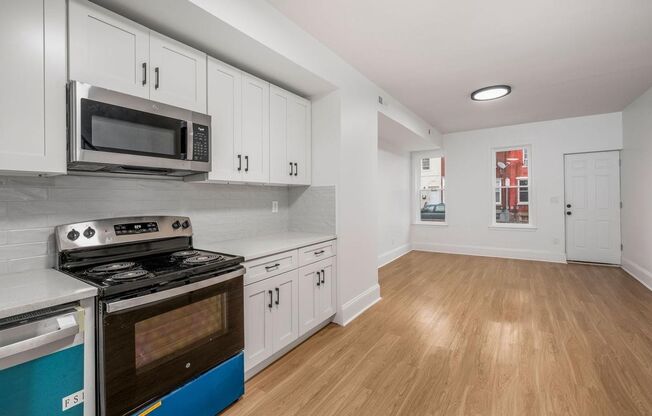 Port Richmond 3bd/2.5bth w/ Patio and Den