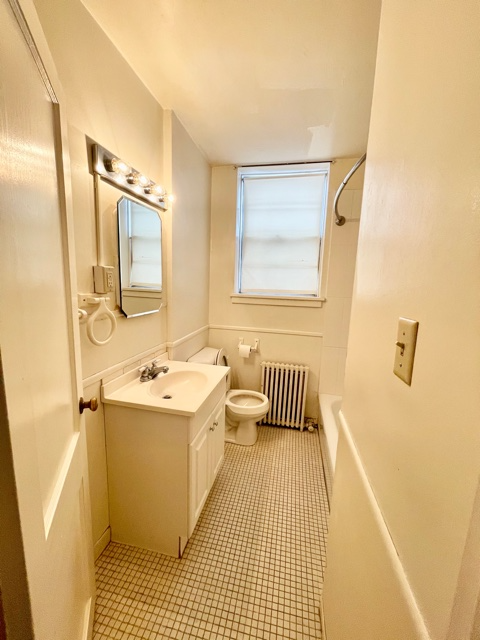 1510 LARPENTEUR AVE W