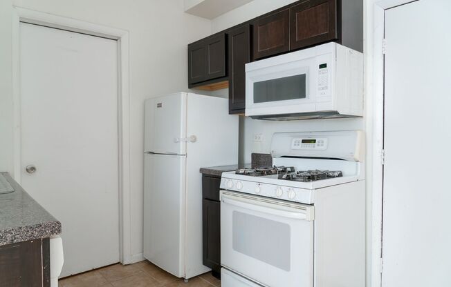 1 bed, 1 bath, 375 sqft, $1,425, Unit 4615-GB